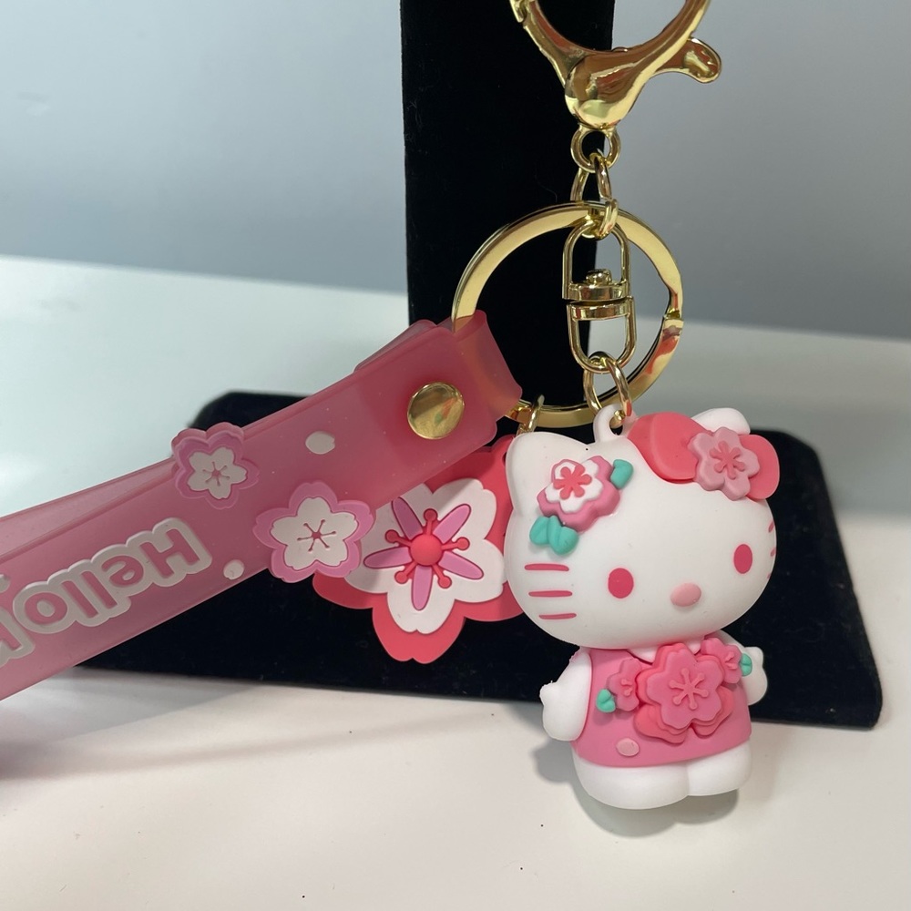 Hello kitty keychain